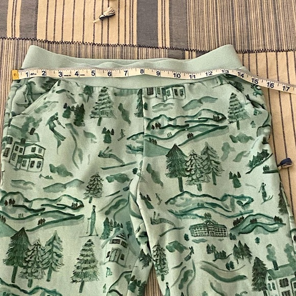 Hill House Home winter toile crewneck sweatshirt and jogger set - Picture 5 of 10